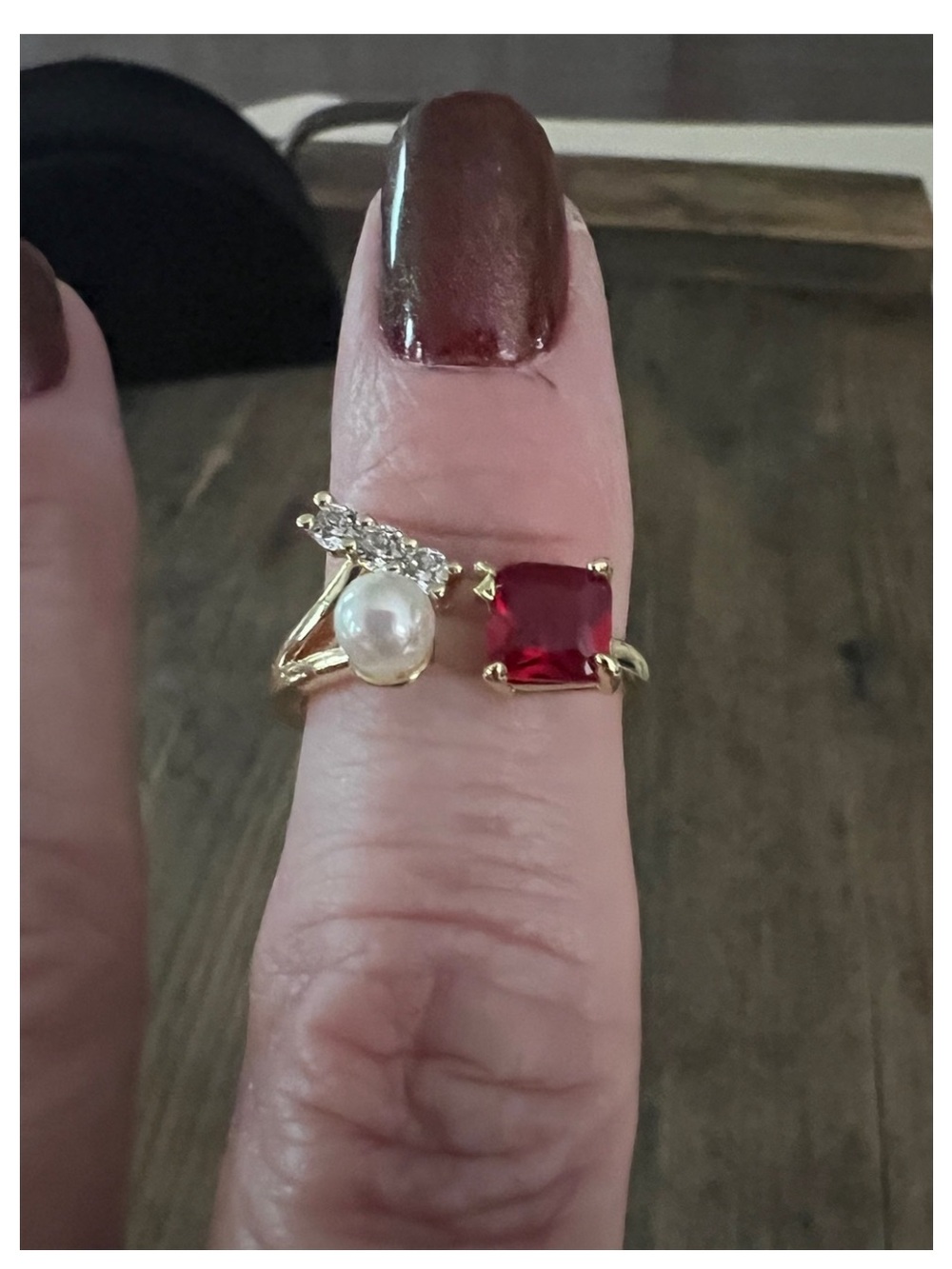 456. NWT PRETTY BIRD Tarnish-Proof Faux Pearl and Red Stone Adjustable Gold Ring